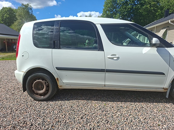Skoda Roomster 4 of 5