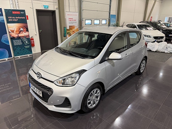 Hyundai i10 7 of 24