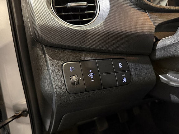 Hyundai i10 24 of 24