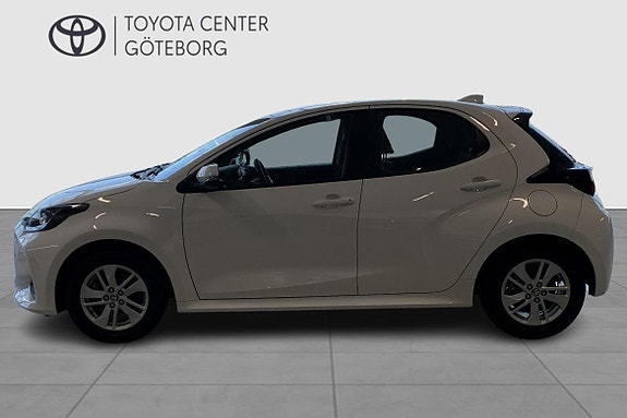 Toyota Yaris 5 of 13