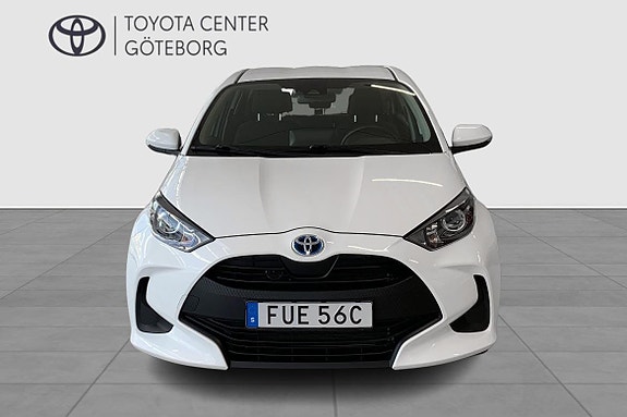 Toyota Yaris 8 of 13