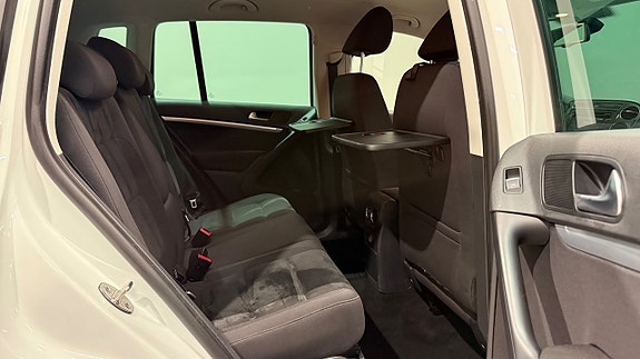Volkswagen Tiguan 14 of 19
