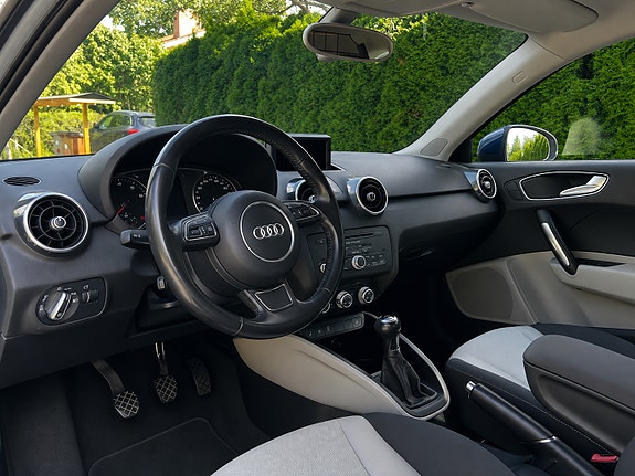 Audi A1 4 of 6