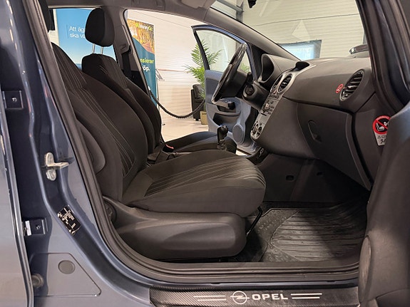 Opel Corsa 8 of 11