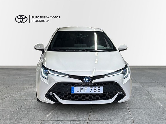 Toyota Corolla 5 of 13