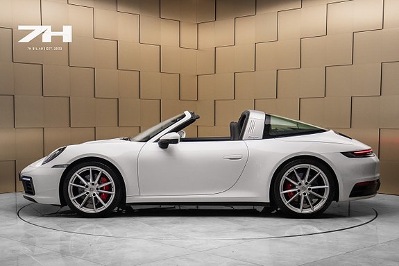 Porsche 911 Targa 4S 2 of 28
