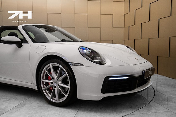 Porsche 911 Targa 4S 25 of 28