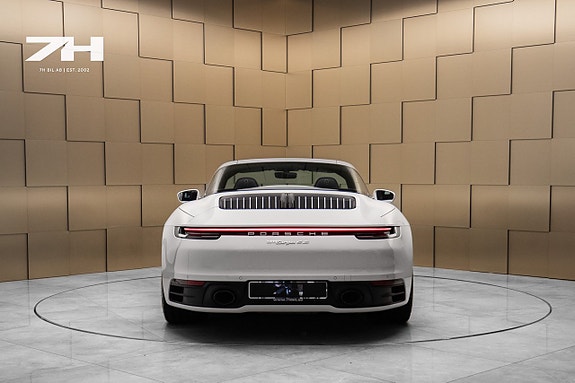 Porsche 911 Targa 4S 4 of 28