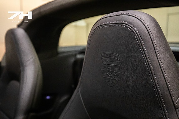 Porsche 911 Targa 4S 21 of 28