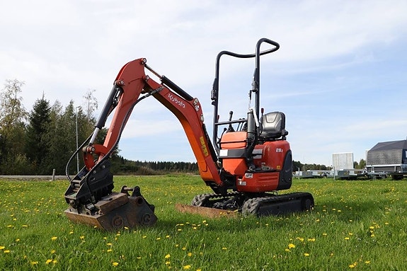 Kubota U10-3 8 of 9