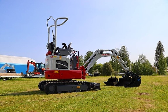 Takeuchi TB210R 5 of 6