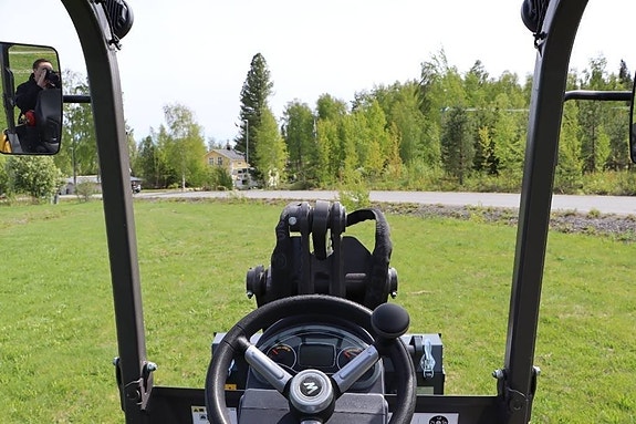 Mecalac MCL2 6 of 6