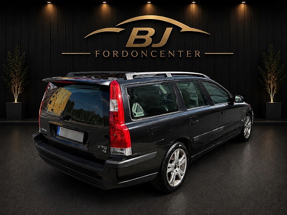 Volvo V70 4 of 7