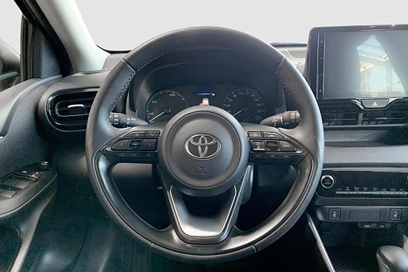 Toyota Yaris 11 of 12