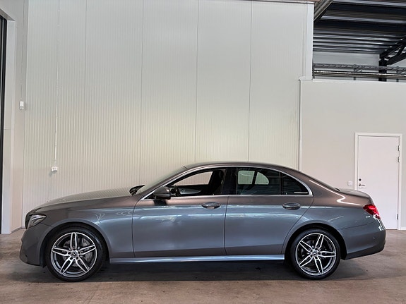 Mercedes-Benz E220 5 of 24