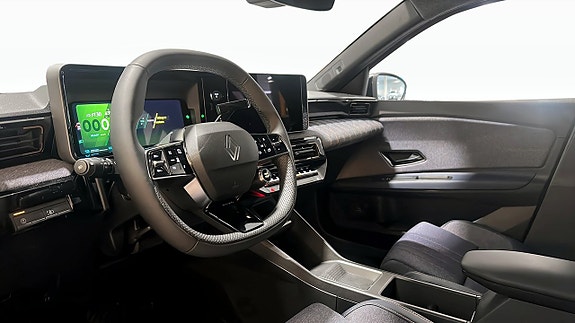 Renault 4 E-Tech 4 of 10
