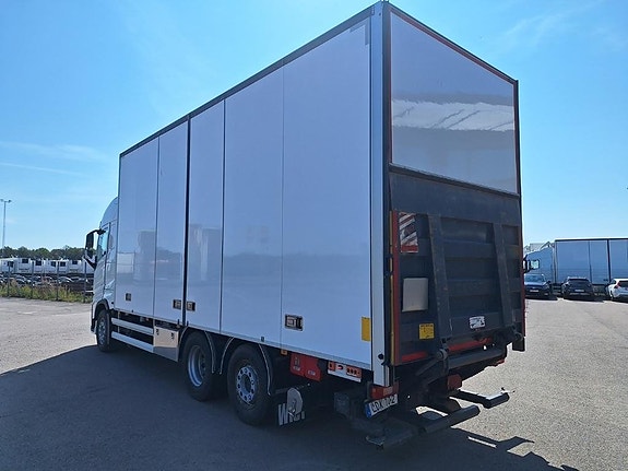Volvo Vehicle Rigid 6x2-2 box full side opening 5 of 19