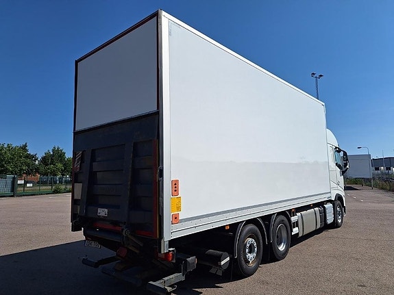 Volvo Vehicle Rigid 6x2-2 box full side opening 6 of 19
