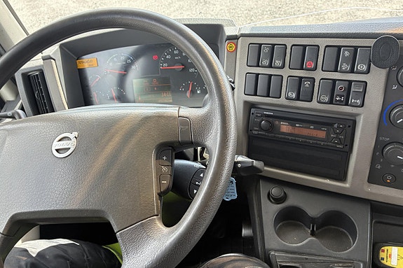 VOLVO FL280 4x2 18 of 27