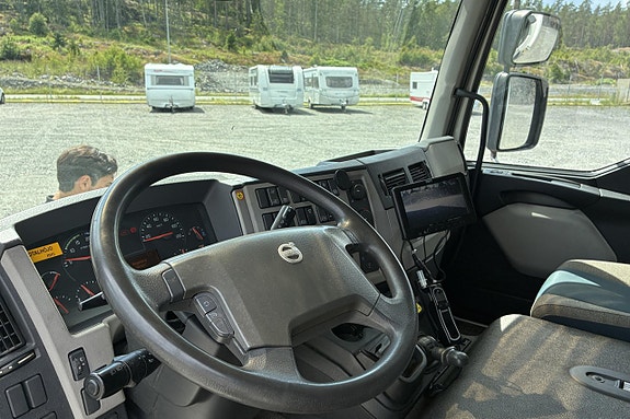VOLVO FL280 4x2 13 of 27