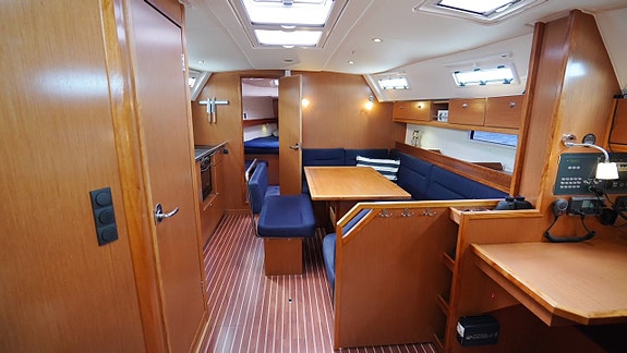 Bavaria 40 Cruiser / 2011 8 of 12