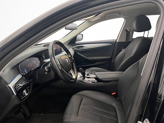 BMW 530e 12 of 30
