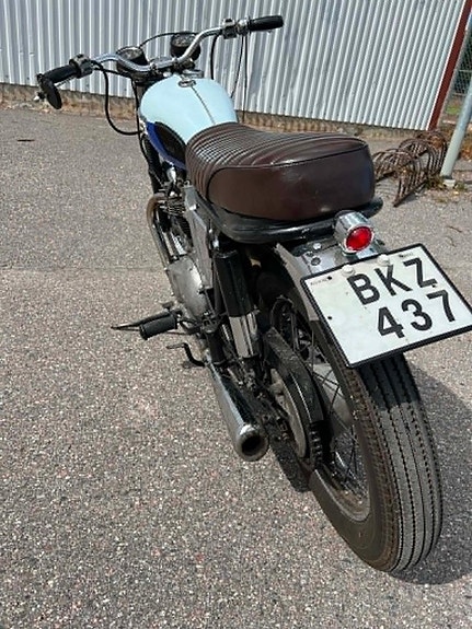 Triumph Bonneville 650 T120 6 of 8