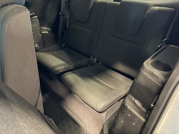 Toyota Corolla Verso 13 of 16