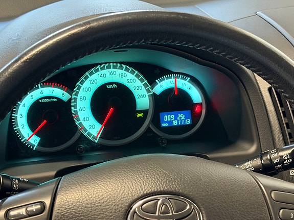 Toyota Corolla Verso 14 of 16