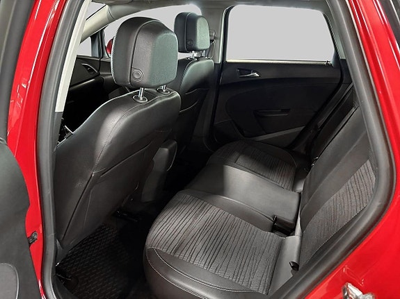 Opel Astra 8 of 16