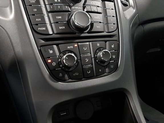 Opel Astra 14 of 16