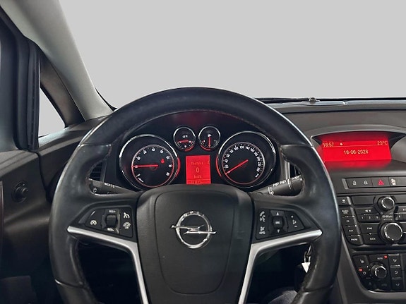 Opel Astra 12 of 16