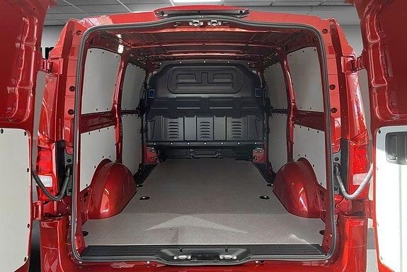 Mercedes-Benz Vito 119 14 of 14