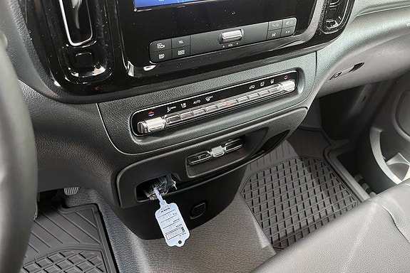 Mercedes-Benz Vito 119 12 of 14