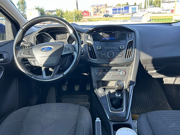 Ford Focus 5 of 6