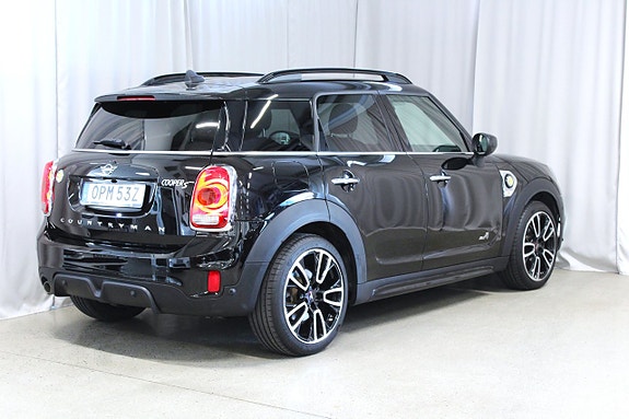 MINI Countryman Cooper SE 2 of 30