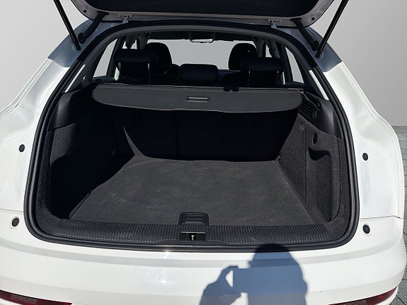 Audi Q3 11 of 21
