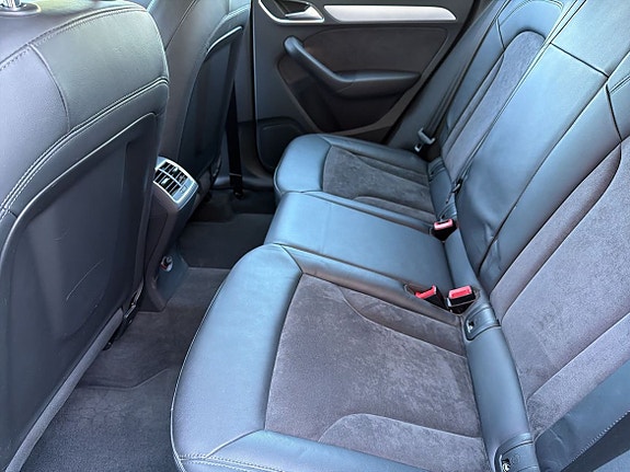 Audi Q3 8 of 21