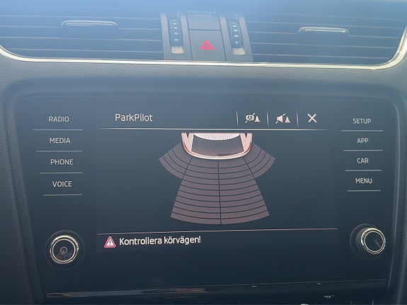 Skoda Octavia 16 of 23