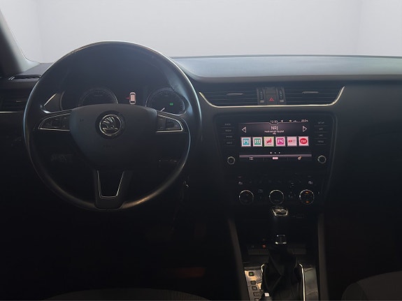 Skoda Octavia 12 of 23