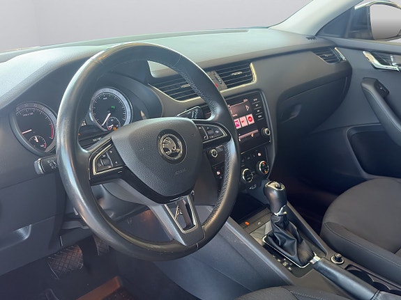 Skoda Octavia 11 of 23