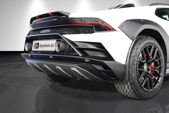 Lamborghini Huracan 6 of 21