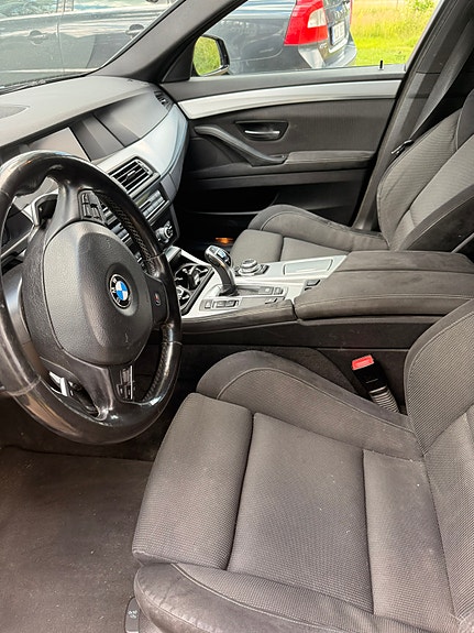 BMW 520d 3 of 3