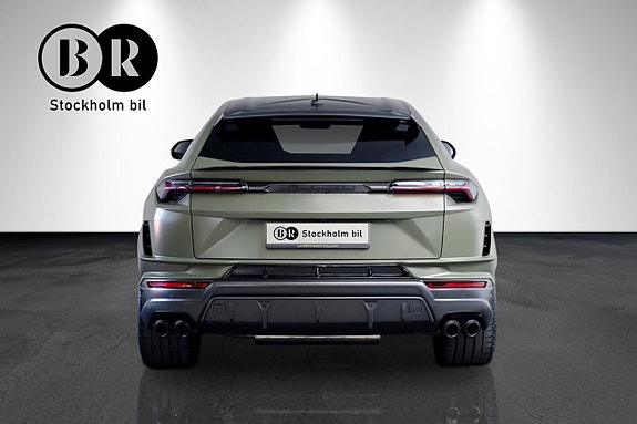Lamborghini Urus 5 of 18