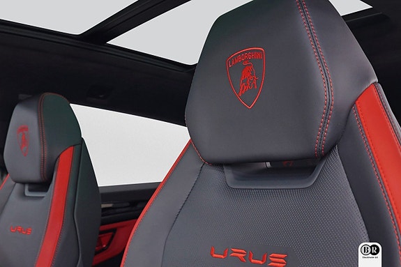Lamborghini Urus 8 of 19