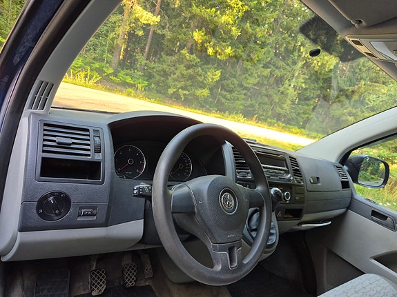Volkswagen Transporter 12 of 21