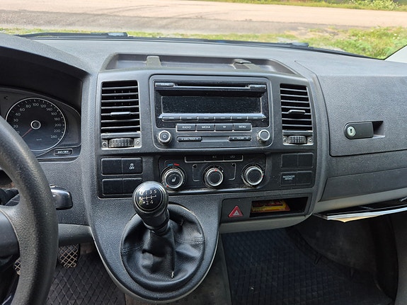 Volkswagen Transporter 15 of 21