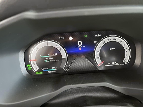 Toyota RAV4 11 of 17