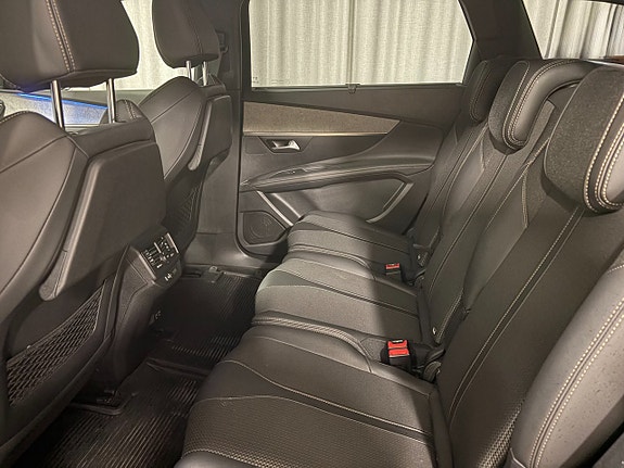 Peugeot 5008 4 of 14