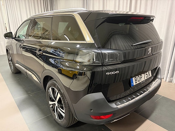 Peugeot 5008 3 of 14